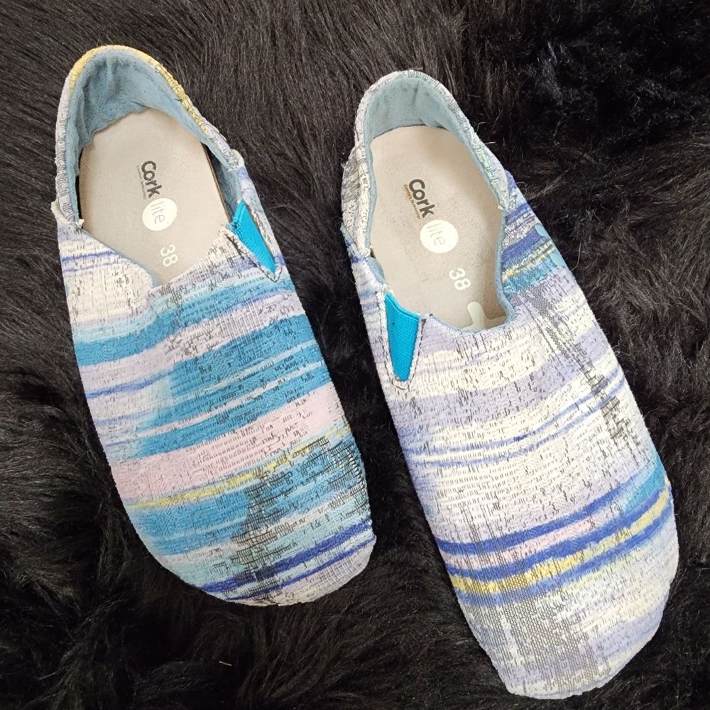 OTZ cork lite womens 38 (Womens 7.5) batik slip on shoes